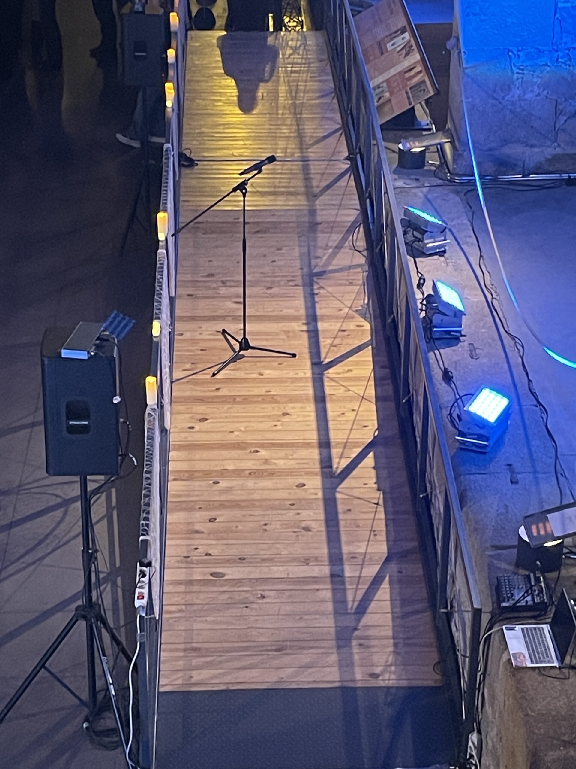 Alquiler equipos audiovisuales para eventos en Barcelona e Ibiza
